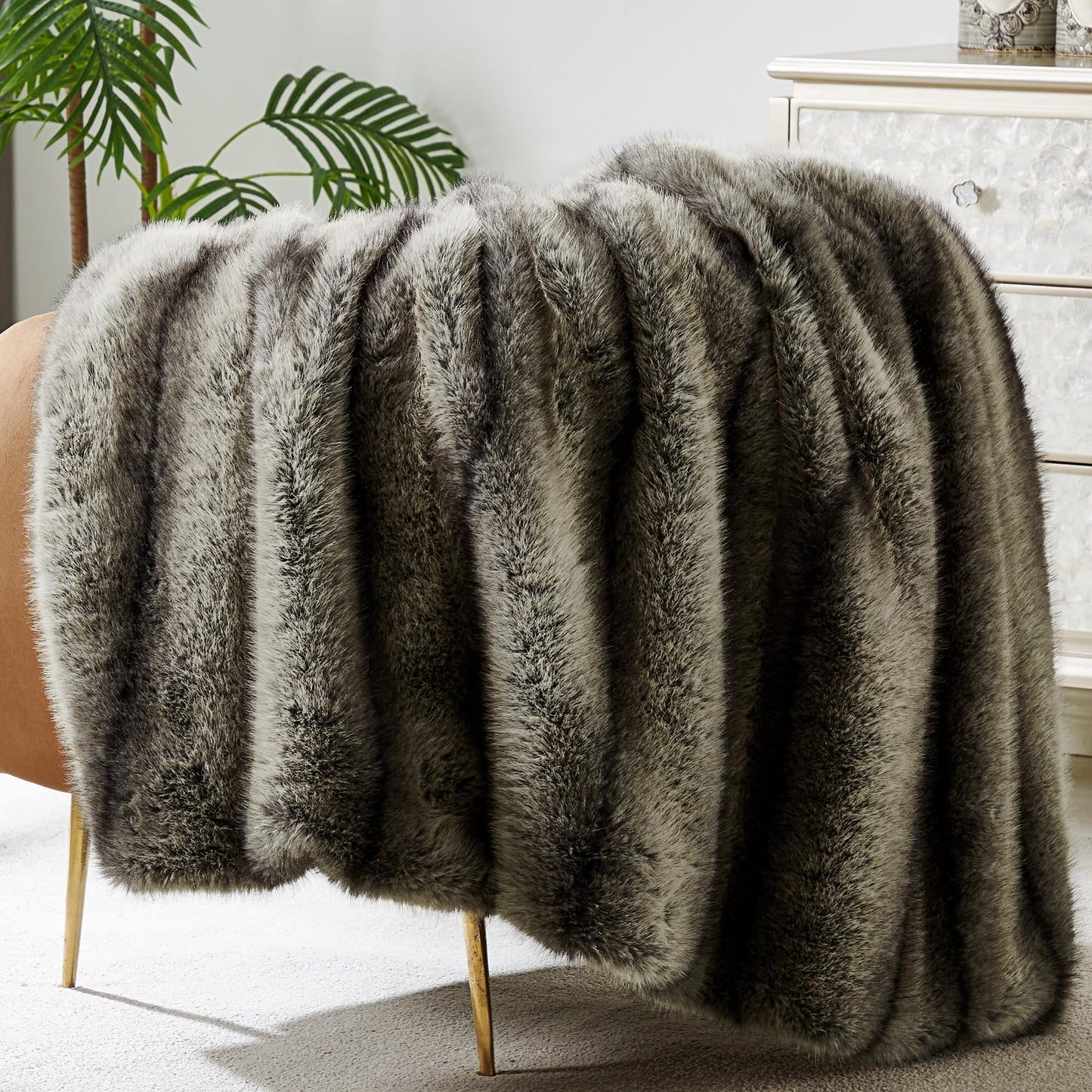 Luxury Double-Sided Faux Fur Throw Blanket